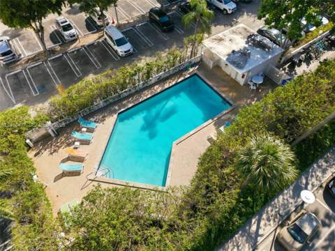 1881 Washington Avenue 4a, Miami Beach FL - photo 17 of 18