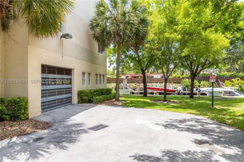 1200 NE 105th St 27, Miami Shores FL - photo 22 of 33