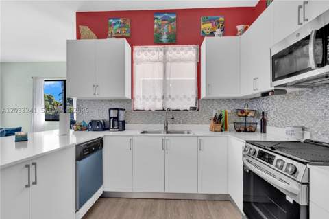 32008 SW 199th Pl, Homestead FL - photo 14 of 60