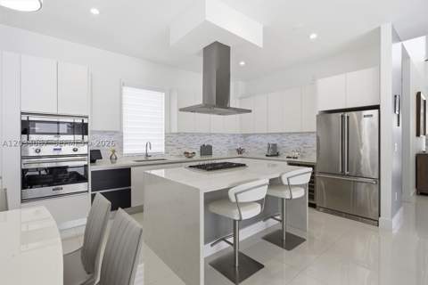 7472 NW 100th Ave, Doral FL - photo 12 of 70