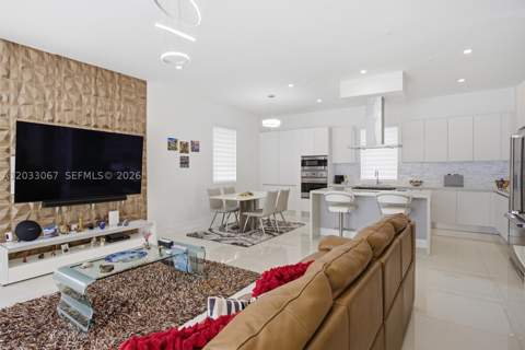 7472 NW 100th Ave, Doral FL - photo 19 of 70