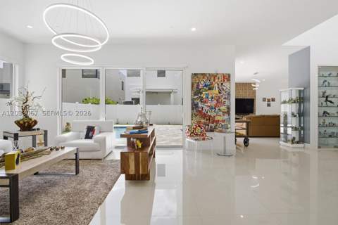7472 NW 100th Ave, Doral FL - photo 8 of 70