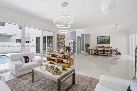 7472 NW 100th Ave, Doral FL - photo 9 of 70