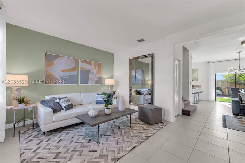 3 bedroom Townhouse at 12980 SW 233rd Ter, Siena Reserve, Homestead — photo 2
