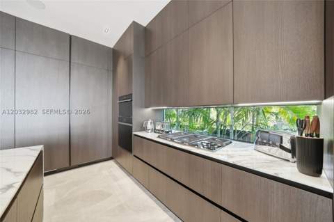 1050 Stillwater Dr, Miami Beach FL - photo 13 of 64