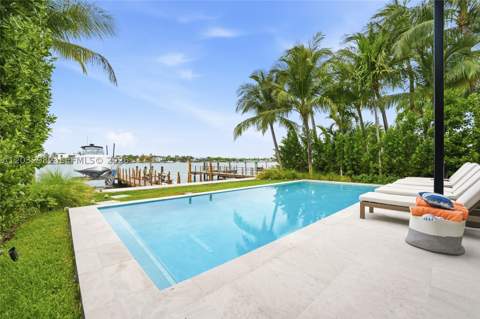 1050 Stillwater Dr, Miami Beach FL - photo 16 of 64