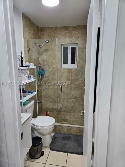 2348 W 56th St 19, Hialeah FL - photo 8 of 10