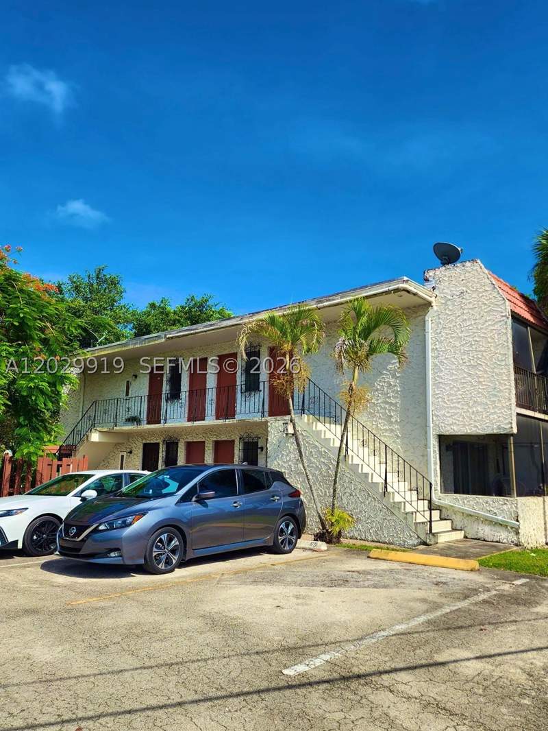 2 bedroom Condominium at 8701 SW 141st St H6, Casa Granada Condo, Palmetto Bay — photo 2