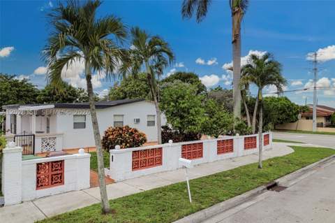 790 W 73rd Pl, Hialeah FL - photo 14 of 44