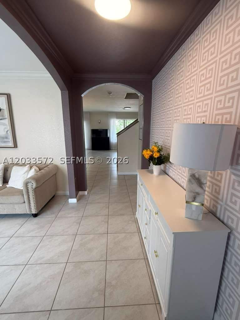5 bedroom SingleFamilyResidence at 24851 SW 121st Pl, Bay Gardens, Homestead — photo 4