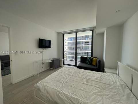 45 SW 9th St 1407, Miami FL - photo 10 of 20