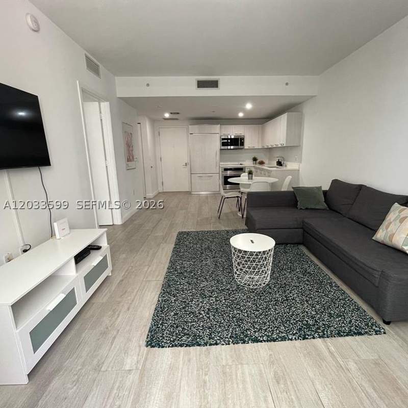 1 bedroom Condominium at 45 SW 9th St 1407, Brickell Heights East Con, Miami — photo 3
