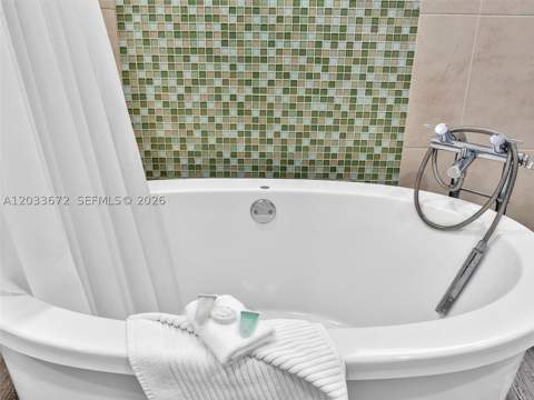 1052 Ocean Dr C203, Miami Beach FL - photo 22 of 36