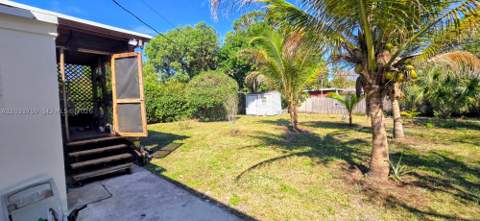 1135 NE 133 rd St, North Miami FL - photo 14 of 28