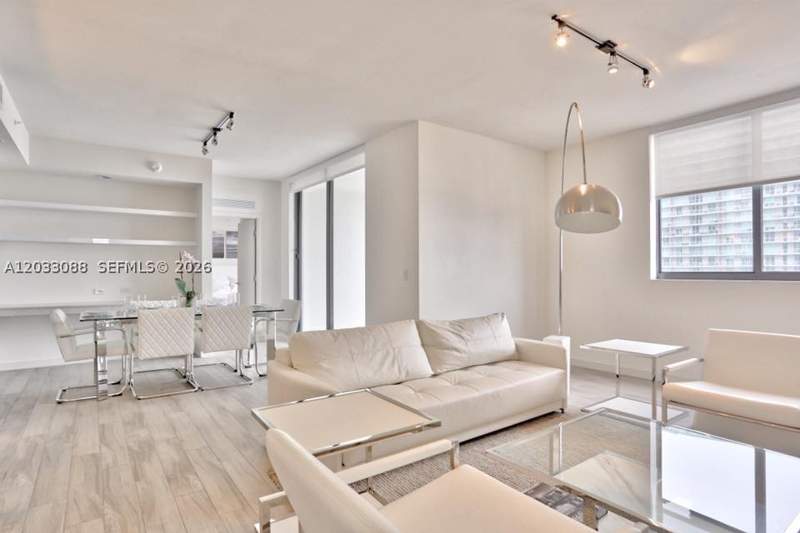 2 bedroom Condominium at 999 SW 1st Ave 2404, Nine At Mary Brickell Vil, Miami — photo 2