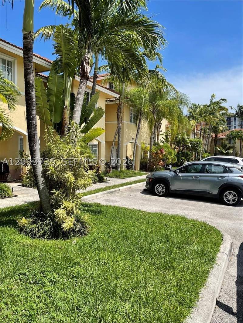 3 bedroom Condominium at 2066 NE 167th St 3-108, Aqua Vista Townhomes Condo, North Miami Beach — photo 4