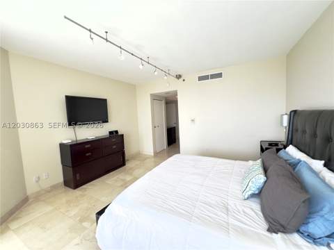 7000 Island Blvd 2403, Aventura FL - photo 19 of 21