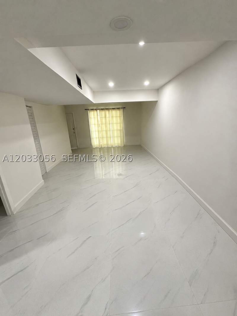 2 bedroom Condominium at 10774 N Kendall Dr G1, Spanish Trace Condo, Miami — photo 4