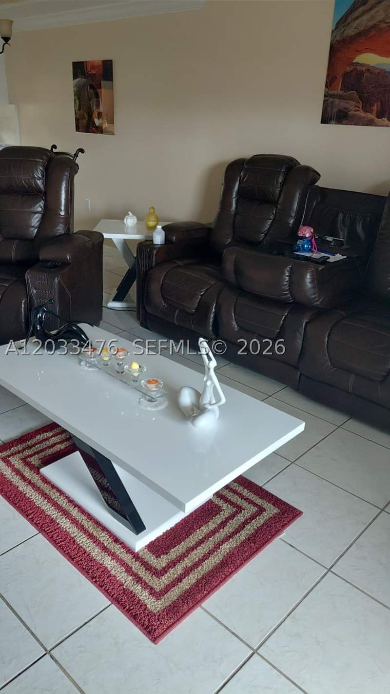 2 bedroom Townhouse at 507 W 68th St 5, Colonial Townhomes Condo, Hialeah — photo 4