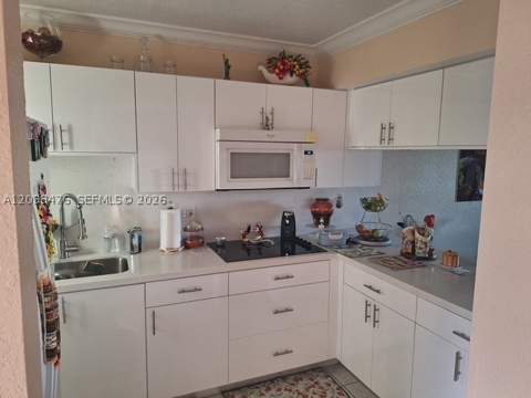 507 W 68th St 5, Hialeah FL - photo 6 of 16