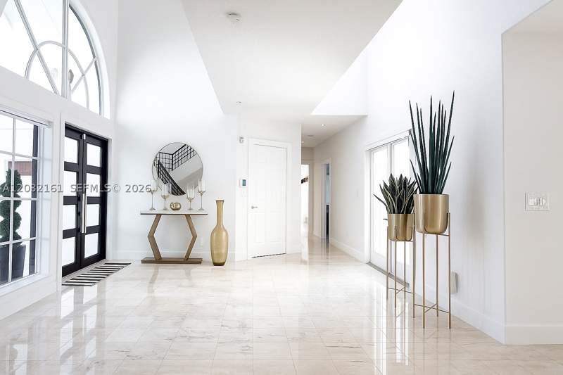 5 bedroom SingleFamilyResidence at 15106 NW 89th Ct, Alameda Northwest, Miami Lakes — photo 5