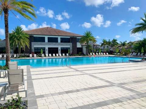 8265 NW 41 St C-110, Doral FL - photo 24 of 27