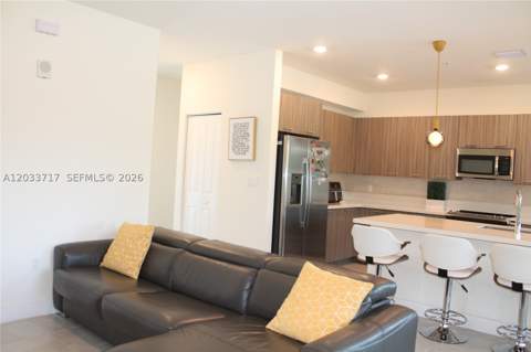 8265 NW 41 St C-110, Doral FL - photo 7 of 27