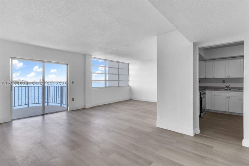 2 bedroom Condominium at 11930 N Bayshore Dr 704, Majorca Towers Condo, North Miami — photo 5