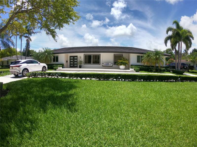 4 bedroom SingleFamilyResidence at 14500 SW 84th Ave, Paris Manor West, Palmetto Bay — photo 2
