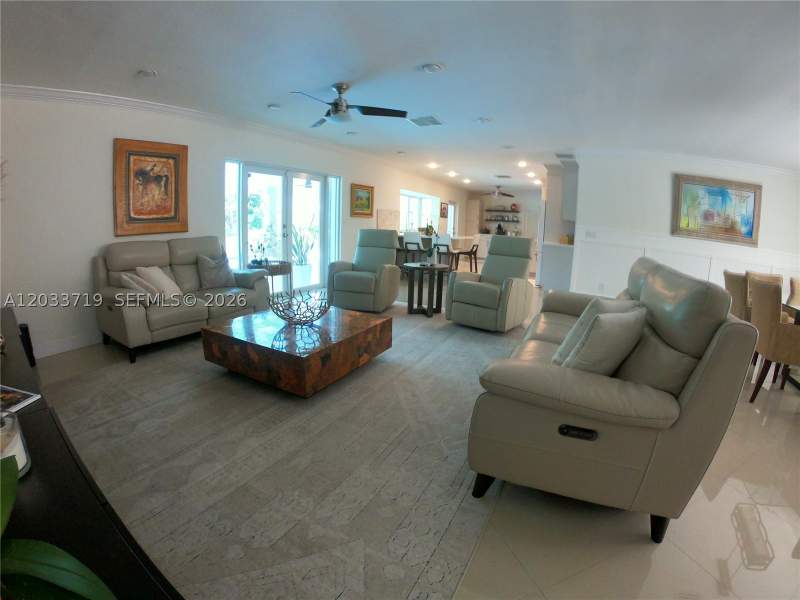 4 bedroom SingleFamilyResidence at 14500 SW 84th Ave, Paris Manor West, Palmetto Bay — photo 4