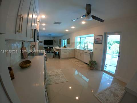 14500 SW 84th Ave, Palmetto Bay FL - photo 8 of 26