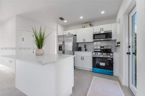 1044 NE 4th Ave, Homestead FL - photo 19 of 30