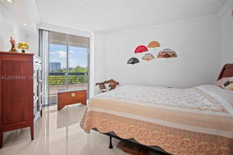 19101 NE 36th Ct 504, Aventura FL - photo 17 of 23