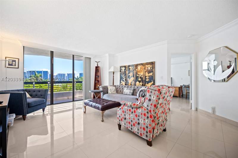 2 bedroom Condominium at 19101 NE 36th Ct 504, Mystic Pointe Condo No Th, Aventura — photo 5