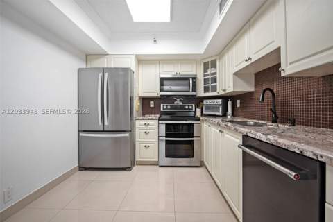 19101 NE 36th Ct 504, Aventura FL - photo 9 of 23