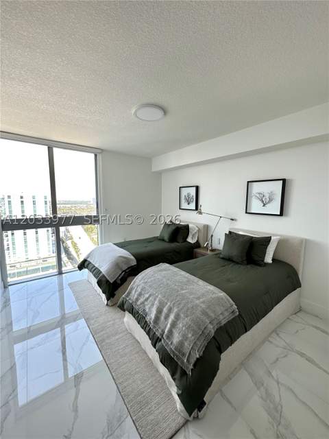 330 Sunny Isles Blvd 5-2002, Sunny Isles Beach FL - photo 16 of 55