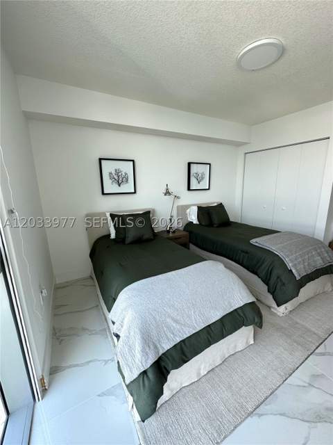 330 Sunny Isles Blvd 5-2002, Sunny Isles Beach FL - photo 17 of 55