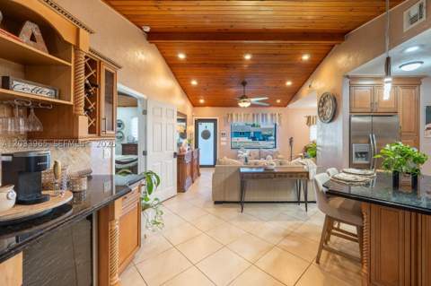 1760 NW 12th Ave, Homestead FL - photo 12 of 53