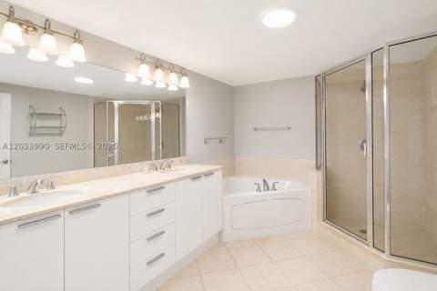 16699 Collins Ave 2906, Sunny Isles Beach FL - photo 13 of 30