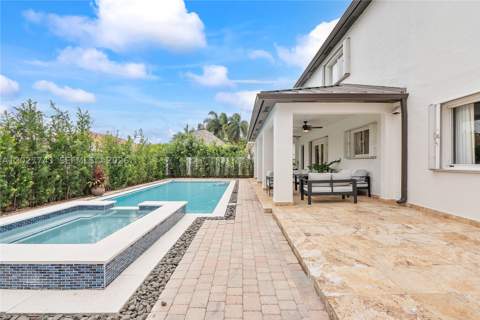 16732 NW 89th Pl, Miami Lakes FL - photo 7 of 26