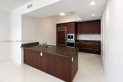 15901 Collins Ave 403, Sunny Isles Beach FL - photo 7 of 31
