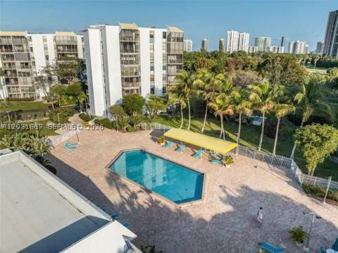 20400 Country Club Dr 203, Aventura FL - photo 13 of 19