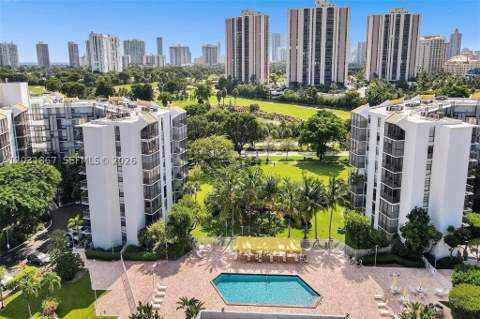 20400 Country Club Dr 203, Aventura FL - photo 14 of 19