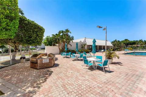 20400 Country Club Dr 203, Aventura FL - photo 18 of 19