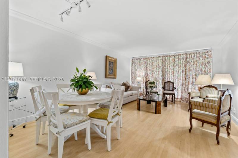 1 bedroom Condominium at 20400 Country Club Dr 203, Biscaya Condo 4, Aventura — photo 5