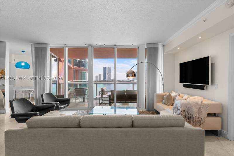 3 bedroom Condominium at 3370 Hidden Bay Dr 1205, 100 Hidden Bay Condo, Aventura — photo 4