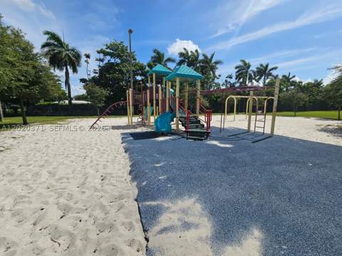 300 NW 84th Ter 300, Miami FL - photo 18 of 21