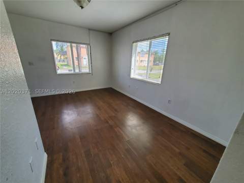 300 NW 84th Ter 300, Miami FL - photo 8 of 21