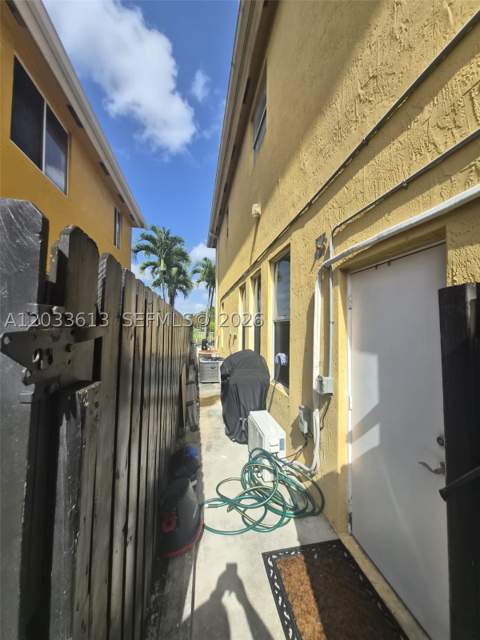 6743 SW 163rd Pl, Miami FL - photo 16 of 61