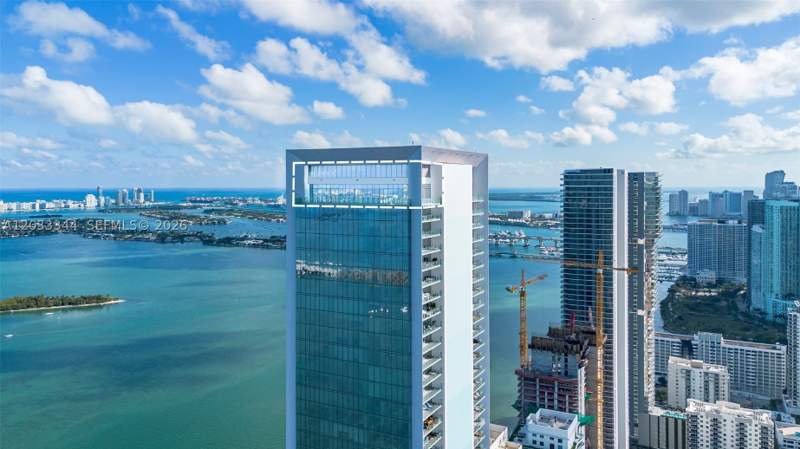 3 bedroom Condominium at 700 NE 26th Ter Ph-01, Edgewater, Miami — photo 3